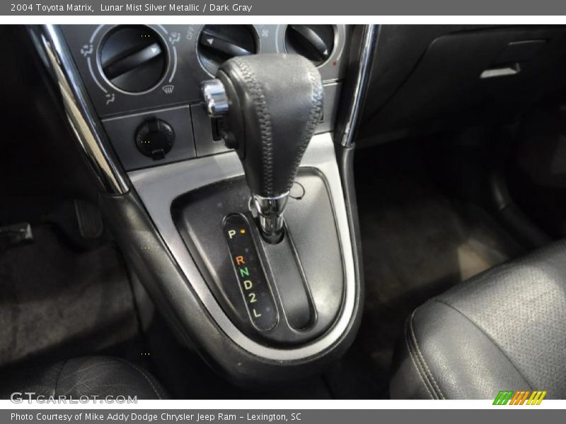 Lunar Mist Silver Metallic / Dark Gray 2004 Toyota Matrix
