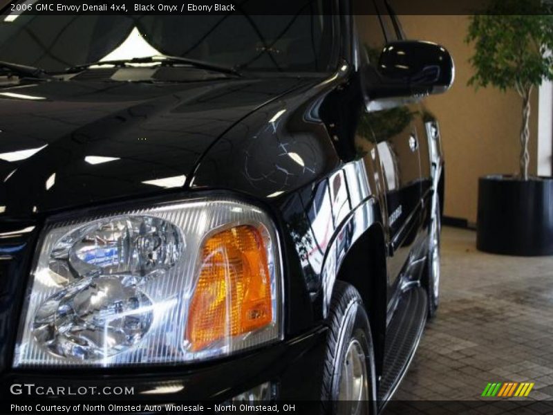 Black Onyx / Ebony Black 2006 GMC Envoy Denali 4x4