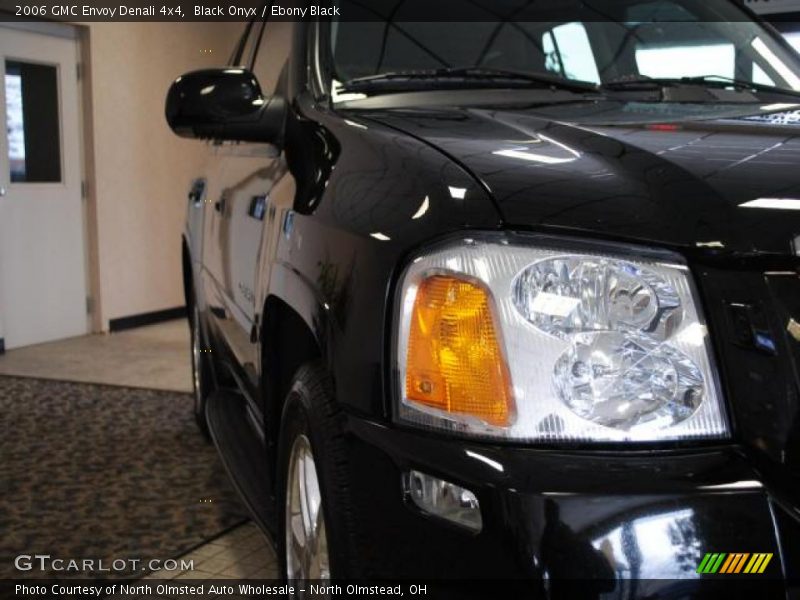 Black Onyx / Ebony Black 2006 GMC Envoy Denali 4x4