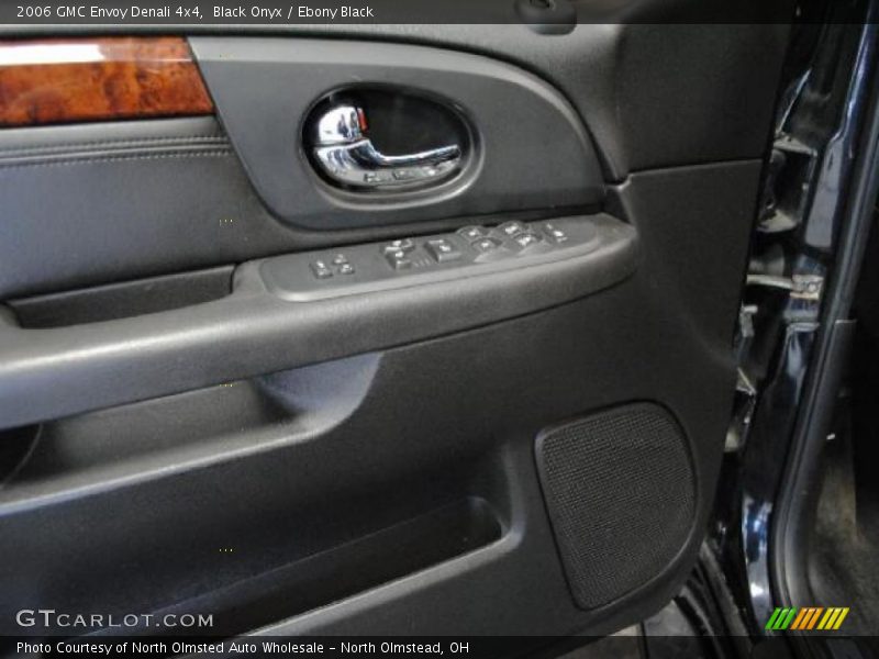 Black Onyx / Ebony Black 2006 GMC Envoy Denali 4x4