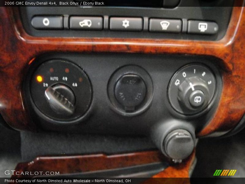 Black Onyx / Ebony Black 2006 GMC Envoy Denali 4x4