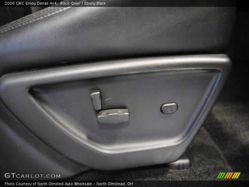 Black Onyx / Ebony Black 2006 GMC Envoy Denali 4x4
