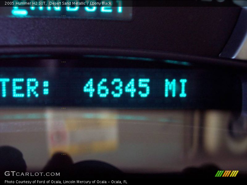 Desert Sand Metallic / Ebony Black 2005 Hummer H2 SUT
