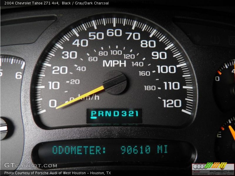 Black / Gray/Dark Charcoal 2004 Chevrolet Tahoe Z71 4x4