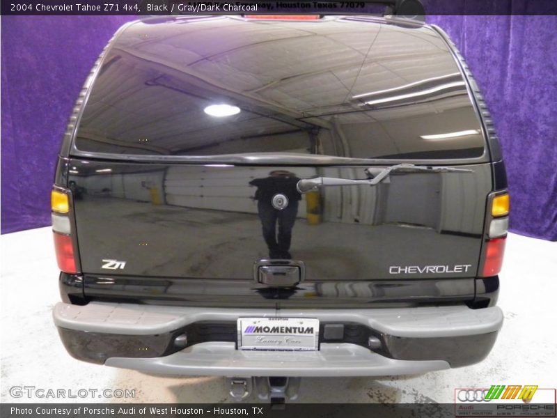 Black / Gray/Dark Charcoal 2004 Chevrolet Tahoe Z71 4x4