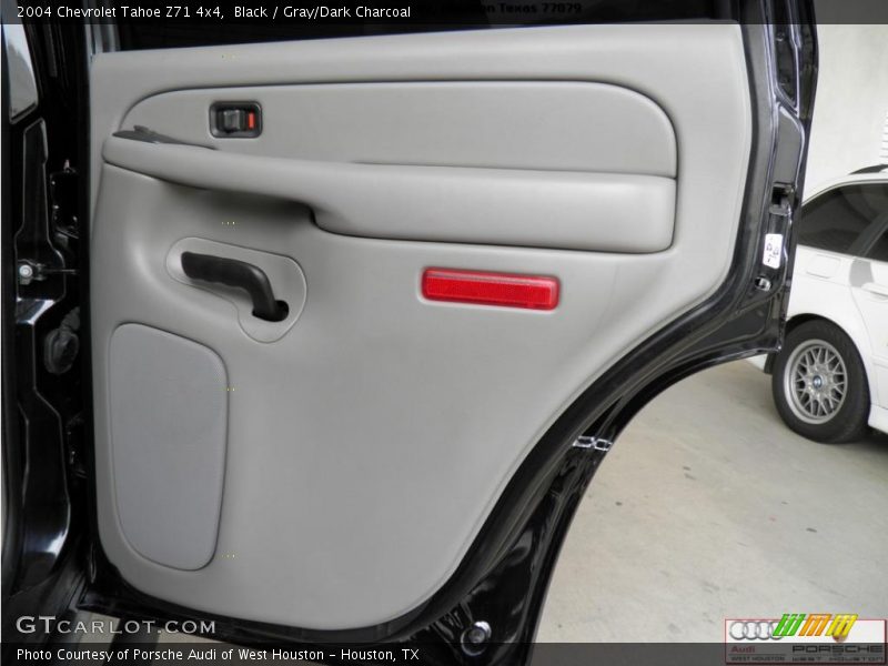 Black / Gray/Dark Charcoal 2004 Chevrolet Tahoe Z71 4x4