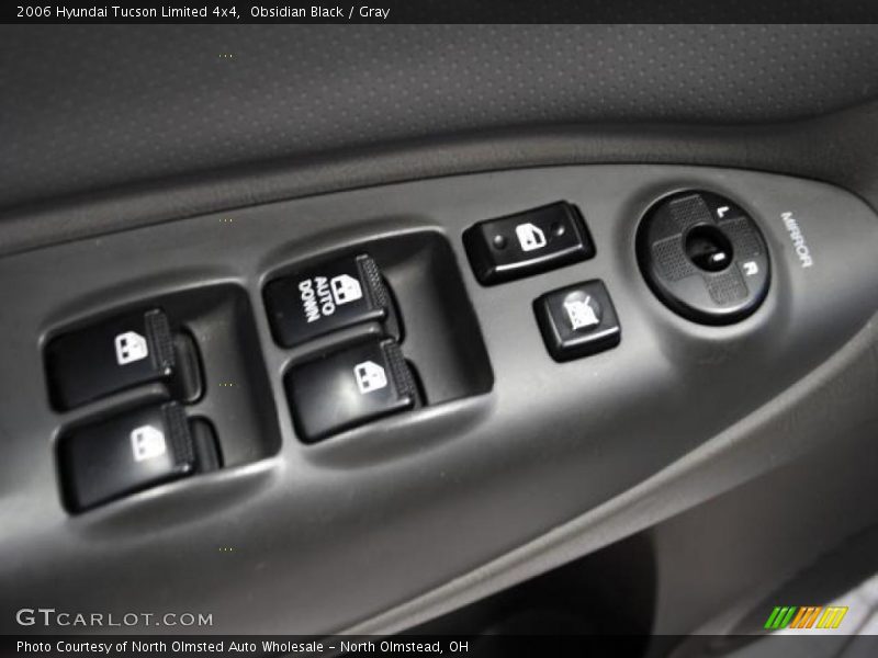 Obsidian Black / Gray 2006 Hyundai Tucson Limited 4x4