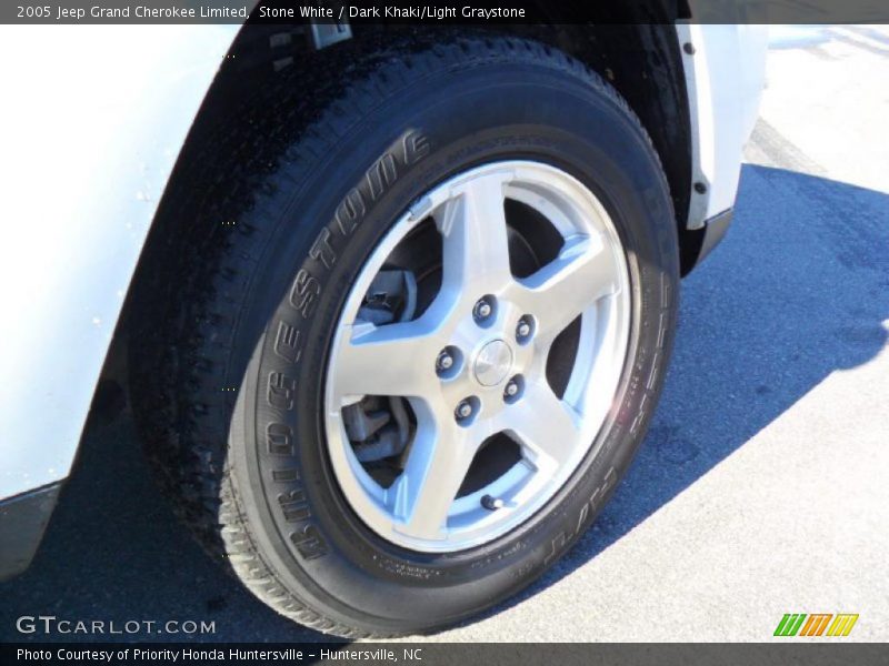Stone White / Dark Khaki/Light Graystone 2005 Jeep Grand Cherokee Limited