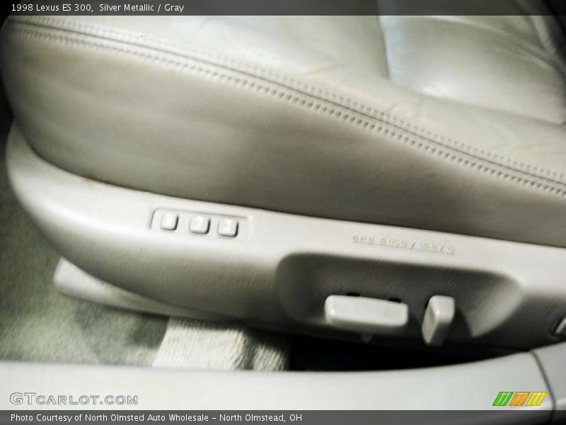 Silver Metallic / Gray 1998 Lexus ES 300