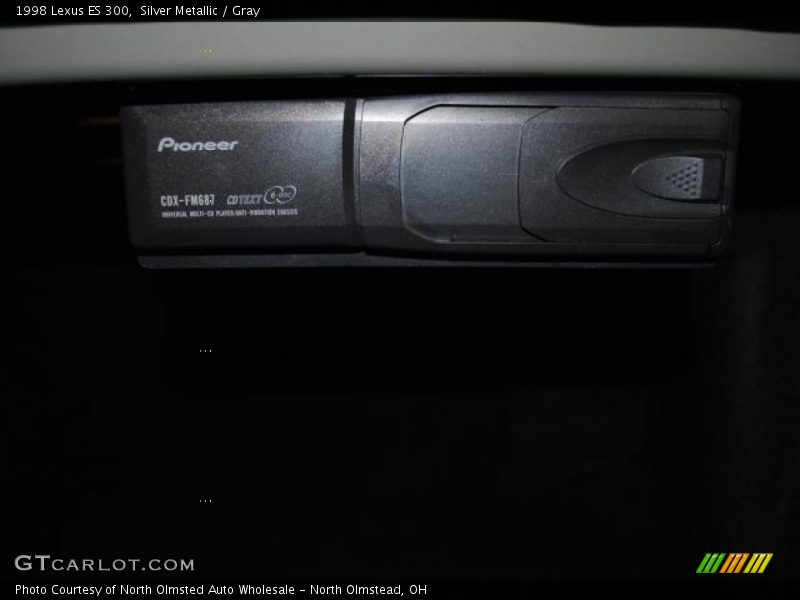 Silver Metallic / Gray 1998 Lexus ES 300