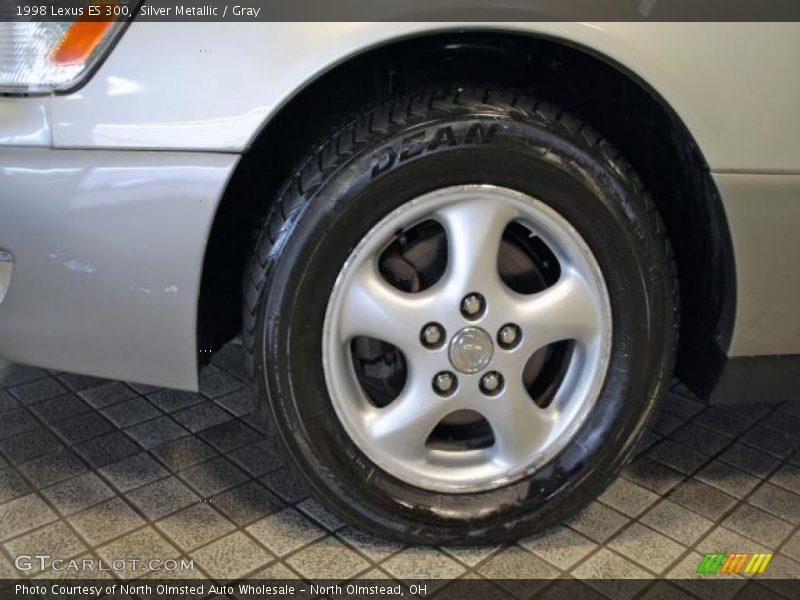 Silver Metallic / Gray 1998 Lexus ES 300