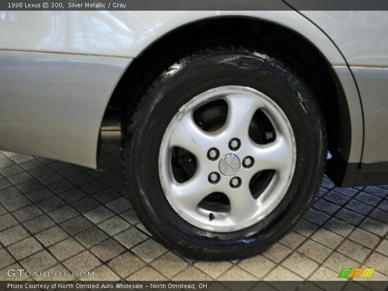 Silver Metallic / Gray 1998 Lexus ES 300