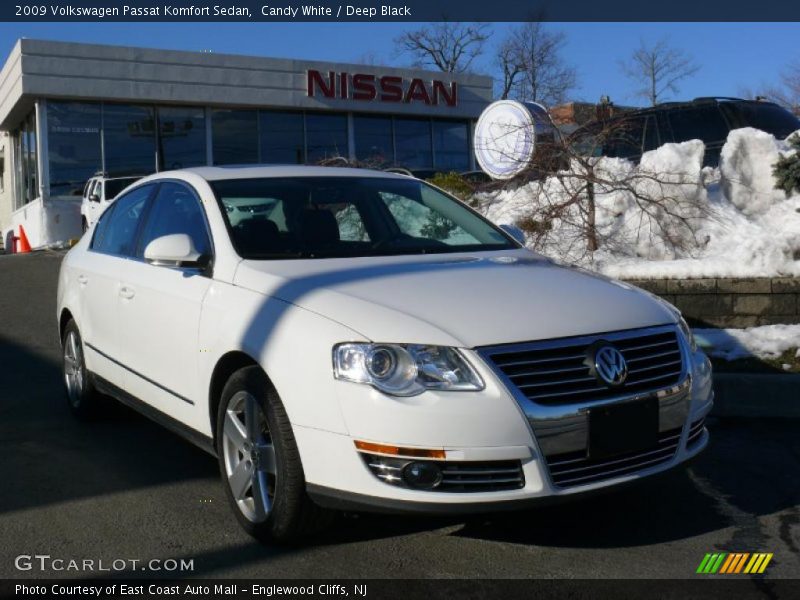 Candy White / Deep Black 2009 Volkswagen Passat Komfort Sedan