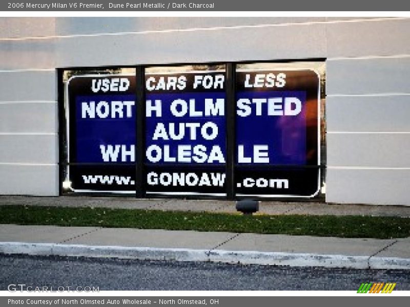 Dune Pearl Metallic / Dark Charcoal 2006 Mercury Milan V6 Premier