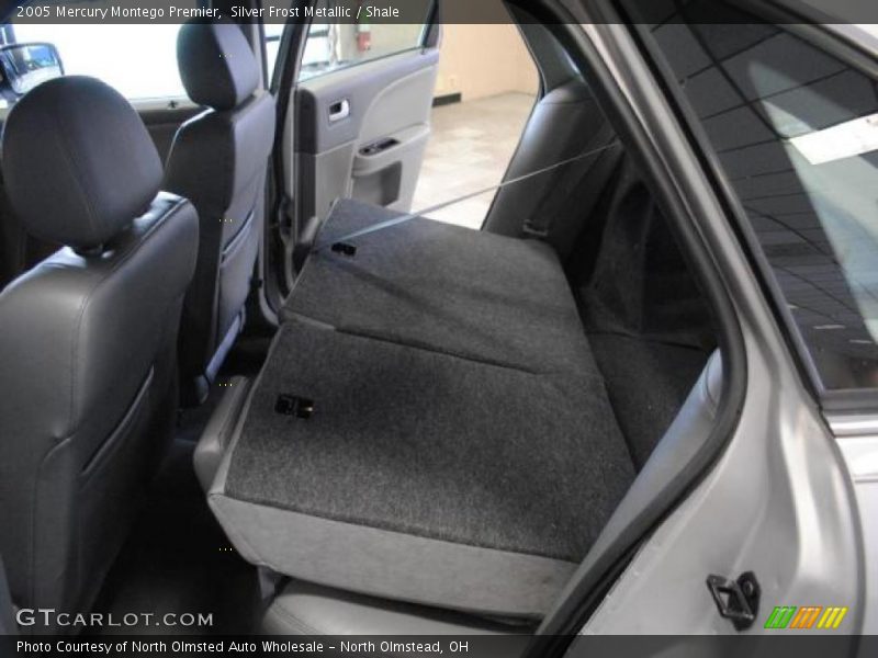 Silver Frost Metallic / Shale 2005 Mercury Montego Premier