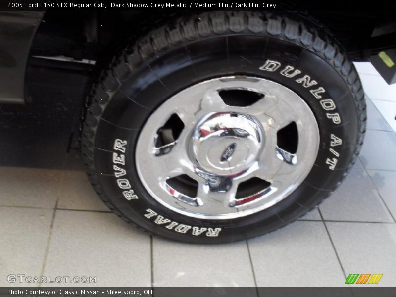 Dark Shadow Grey Metallic / Medium Flint/Dark Flint Grey 2005 Ford F150 STX Regular Cab