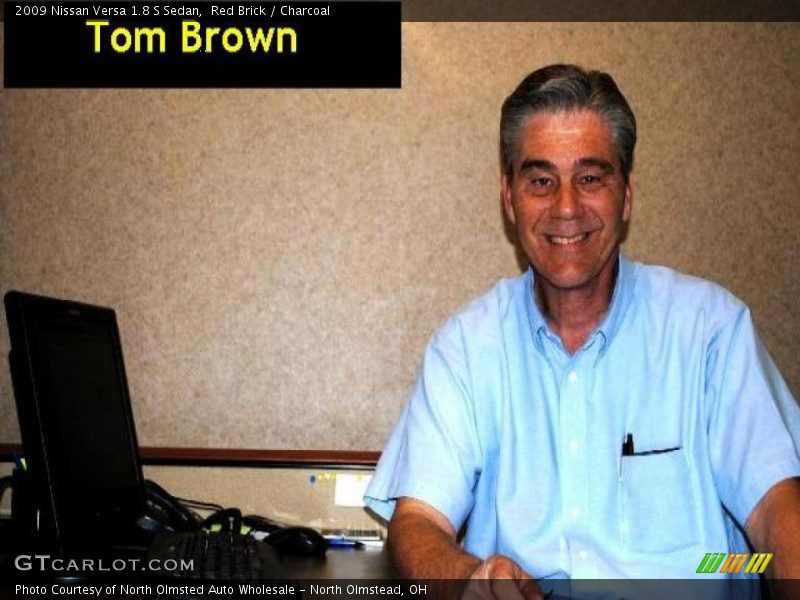 Red Brick / Charcoal 2009 Nissan Versa 1.8 S Sedan