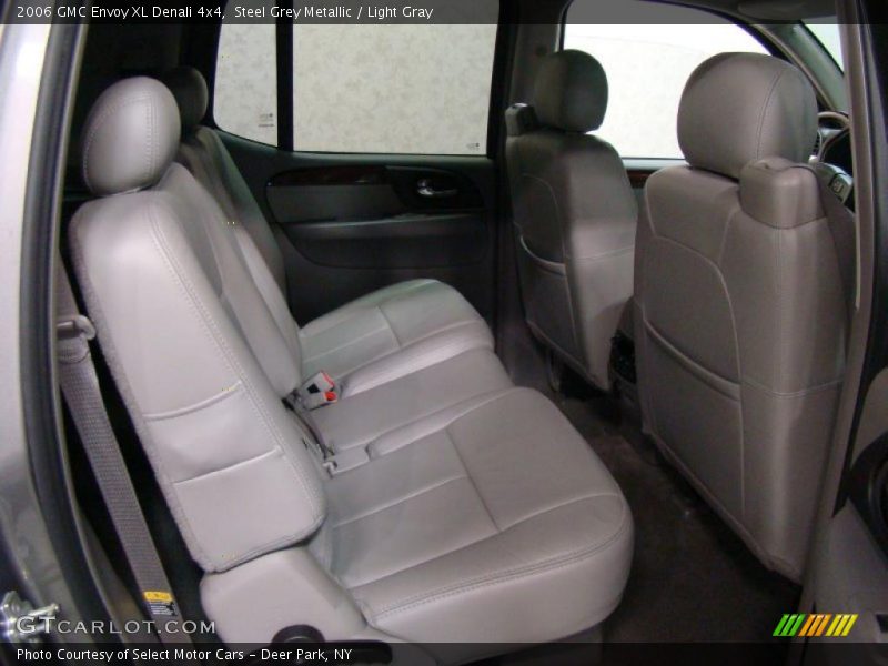  2006 Envoy XL Denali 4x4 Light Gray Interior