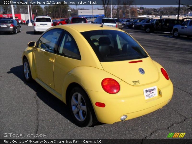 Sunflower Yellow / Black 2005 Volkswagen New Beetle GLS Coupe