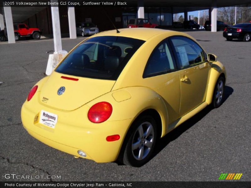 Sunflower Yellow / Black 2005 Volkswagen New Beetle GLS Coupe