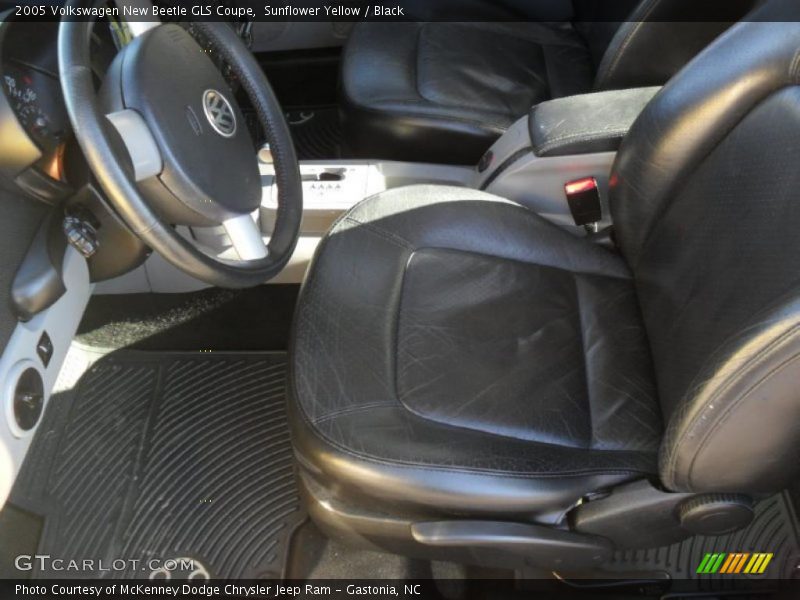 Sunflower Yellow / Black 2005 Volkswagen New Beetle GLS Coupe