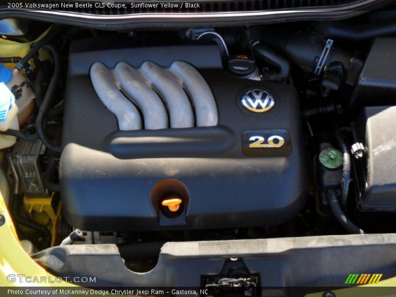 Sunflower Yellow / Black 2005 Volkswagen New Beetle GLS Coupe