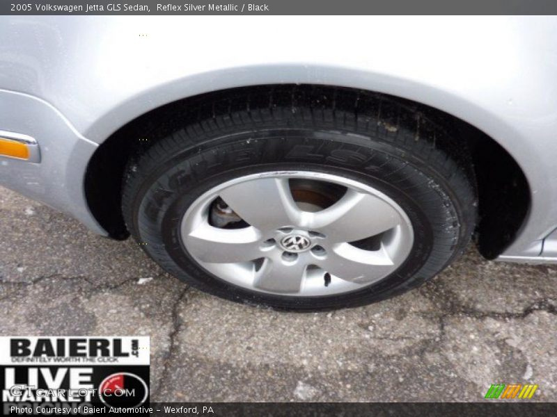Reflex Silver Metallic / Black 2005 Volkswagen Jetta GLS Sedan