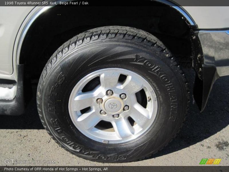 Beige Pearl / Oak 1998 Toyota 4Runner SR5 4x4