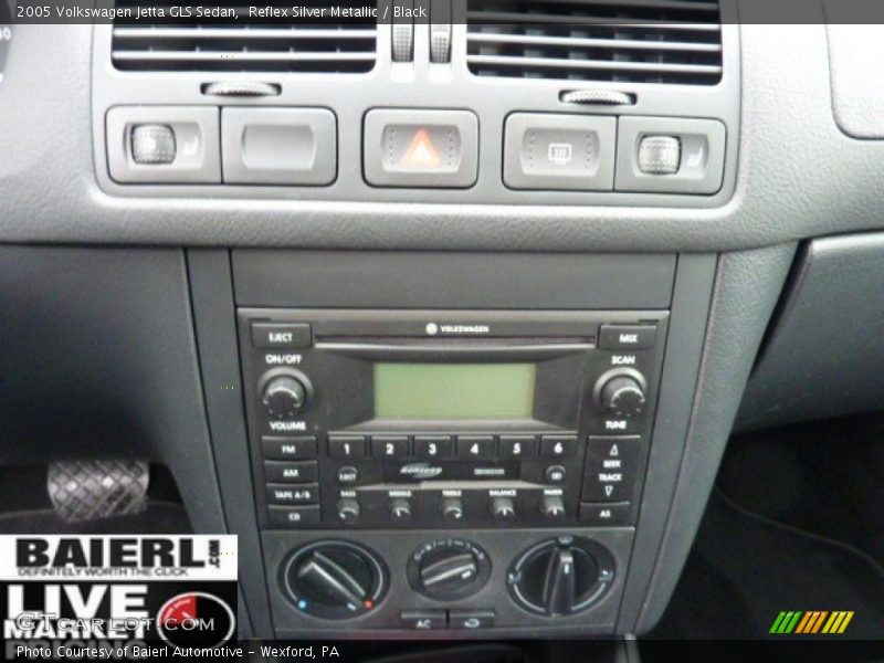 Reflex Silver Metallic / Black 2005 Volkswagen Jetta GLS Sedan