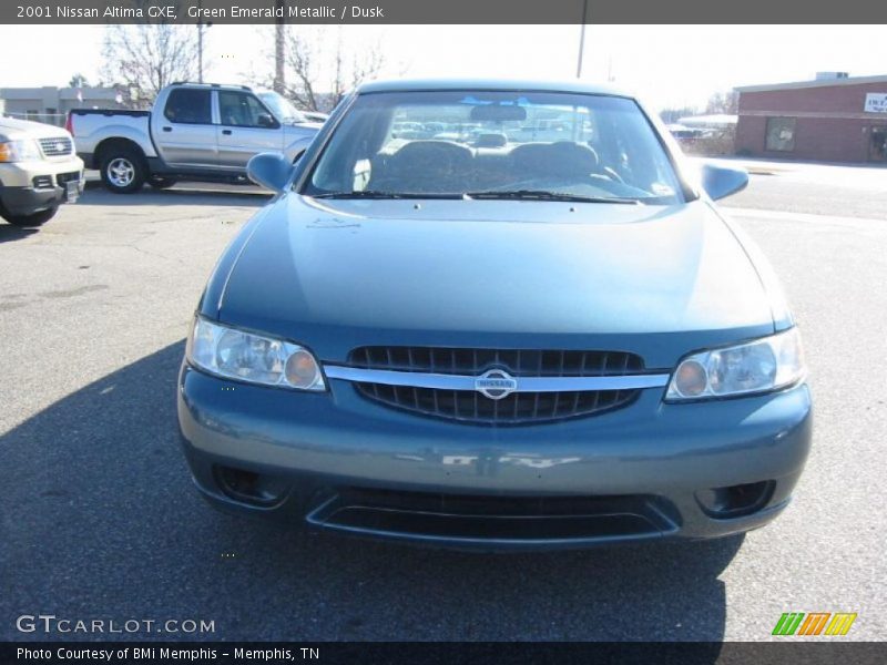 Green Emerald Metallic / Dusk 2001 Nissan Altima GXE