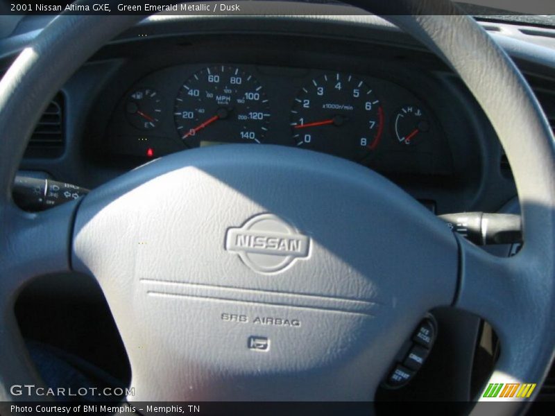 Green Emerald Metallic / Dusk 2001 Nissan Altima GXE