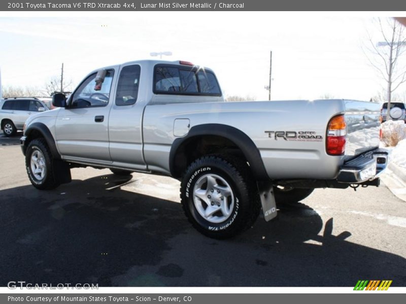 Lunar Mist Silver Metallic / Charcoal 2001 Toyota Tacoma V6 TRD Xtracab 4x4