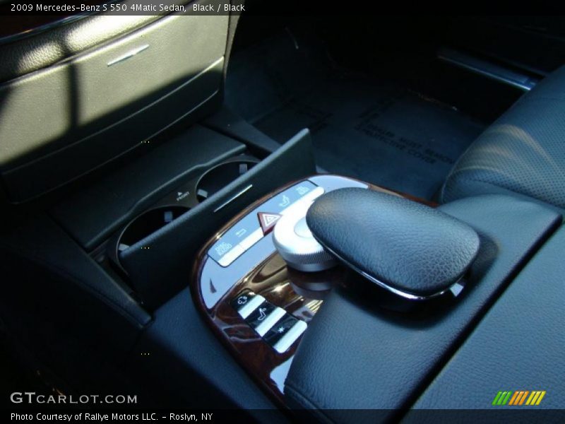 Black / Black 2009 Mercedes-Benz S 550 4Matic Sedan