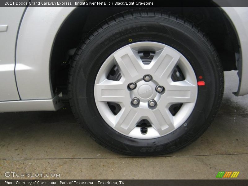 Bright Silver Metallic / Black/Light Graystone 2011 Dodge Grand Caravan Express