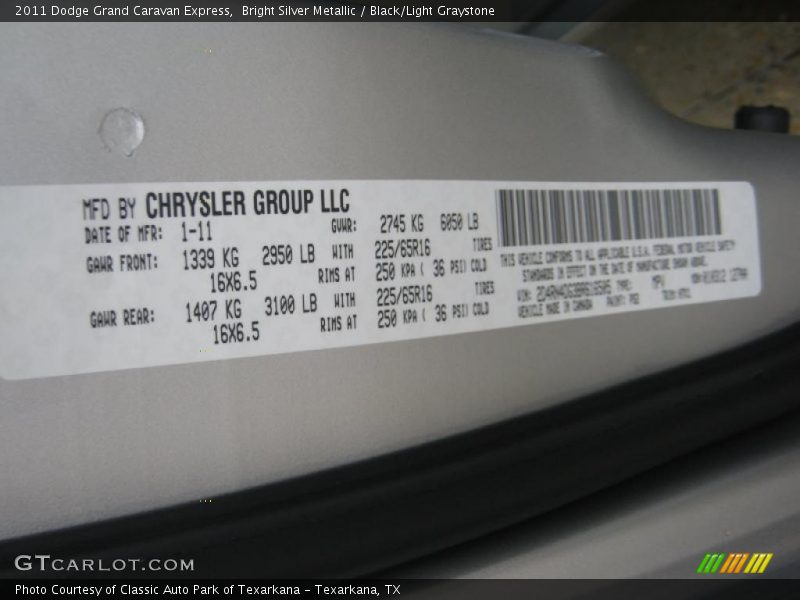Bright Silver Metallic / Black/Light Graystone 2011 Dodge Grand Caravan Express