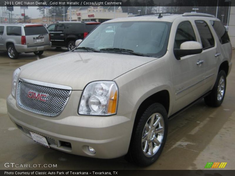 Front 3/4 View of 2011 Yukon Denali