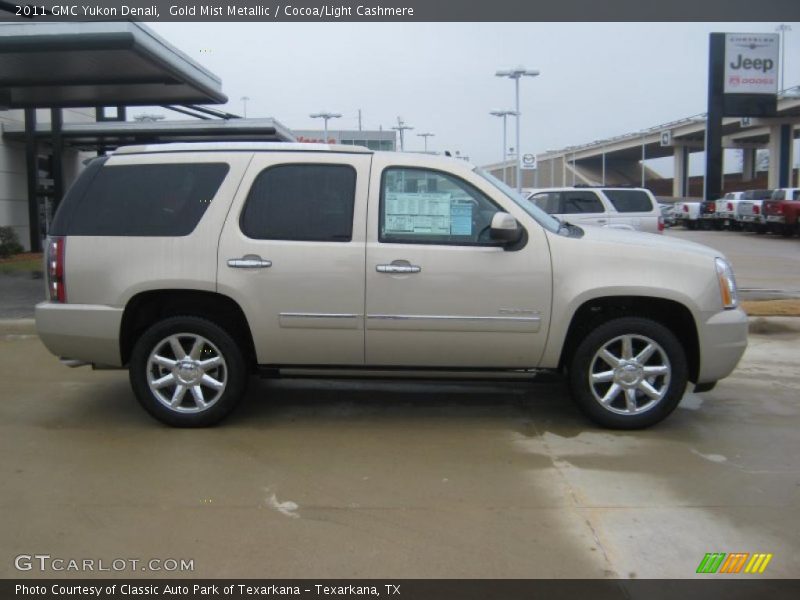Gold Mist Metallic / Cocoa/Light Cashmere 2011 GMC Yukon Denali