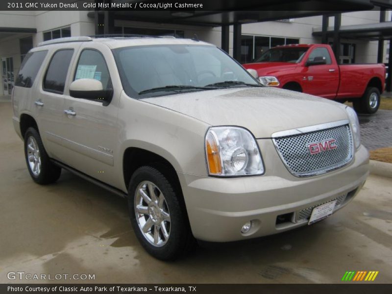 Gold Mist Metallic / Cocoa/Light Cashmere 2011 GMC Yukon Denali