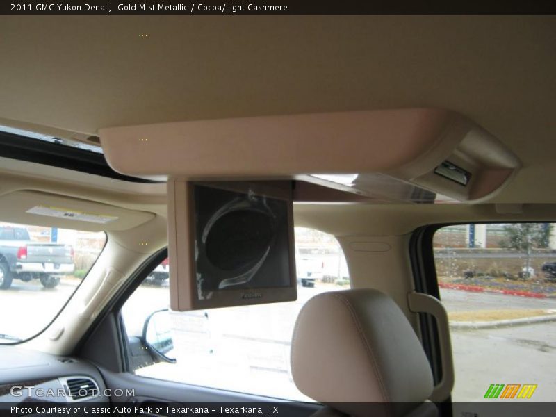 Gold Mist Metallic / Cocoa/Light Cashmere 2011 GMC Yukon Denali