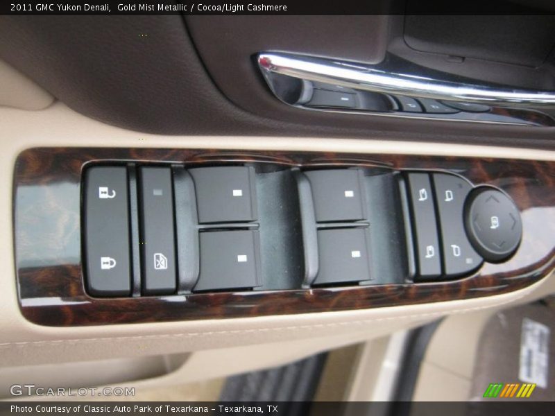 Gold Mist Metallic / Cocoa/Light Cashmere 2011 GMC Yukon Denali