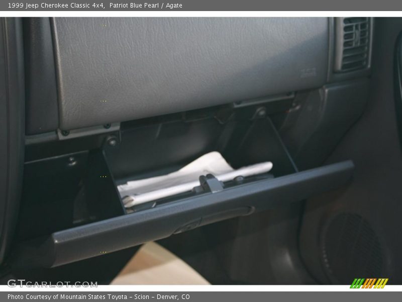 Patriot Blue Pearl / Agate 1999 Jeep Cherokee Classic 4x4