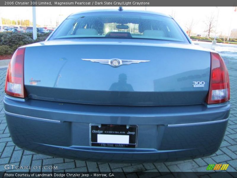 Magnesium Pearlcoat / Dark Slate Gray/Light Graystone 2006 Chrysler 300 Limited
