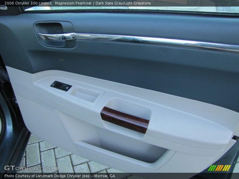 Magnesium Pearlcoat / Dark Slate Gray/Light Graystone 2006 Chrysler 300 Limited