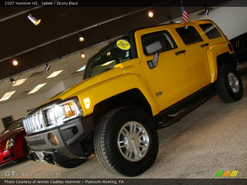 Yellow / Ebony Black 2007 Hummer H3