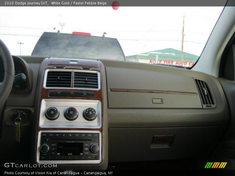White Gold / Pastel Pebble Beige 2010 Dodge Journey SXT