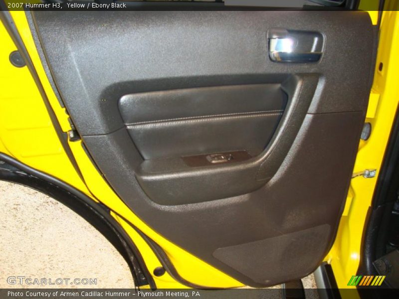 Yellow / Ebony Black 2007 Hummer H3