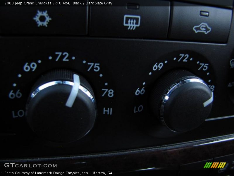 Controls of 2008 Grand Cherokee SRT8 4x4