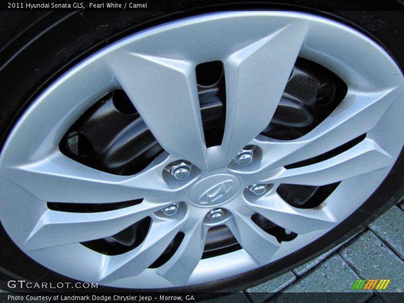 Pearl White / Camel 2011 Hyundai Sonata GLS
