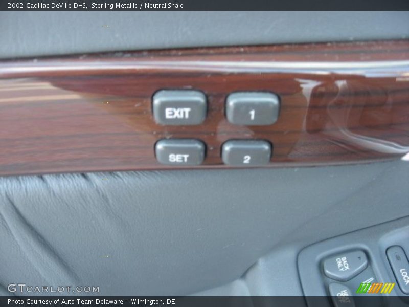 Controls of 2002 DeVille DHS