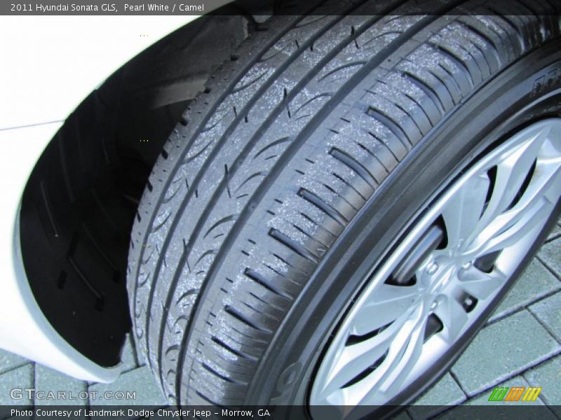 Pearl White / Camel 2011 Hyundai Sonata GLS